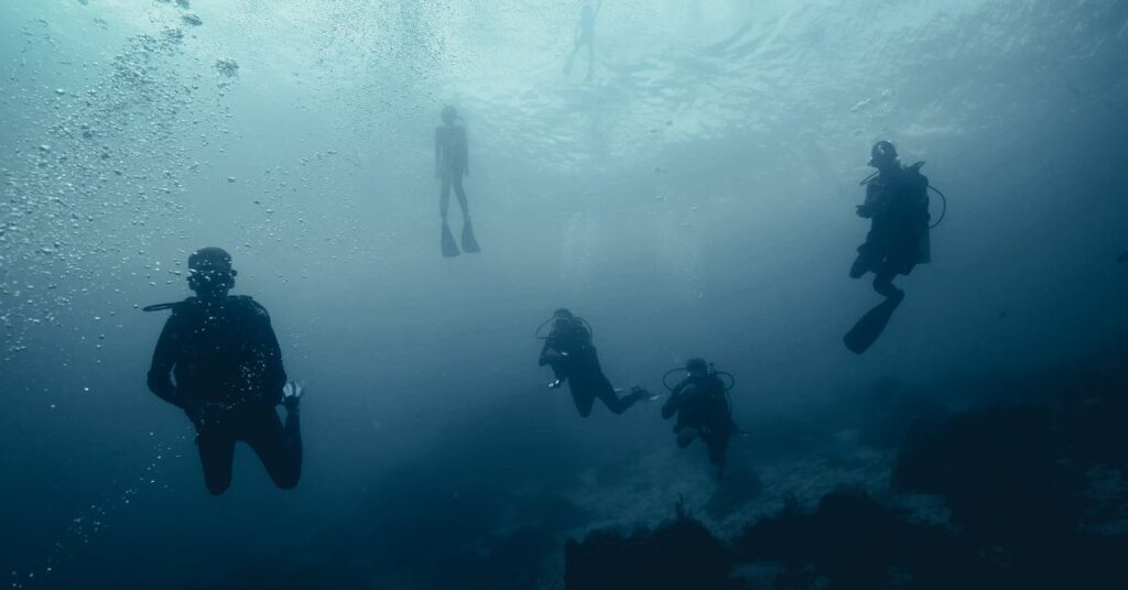 Divers Depth