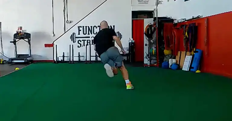 Curvilinear Plyos