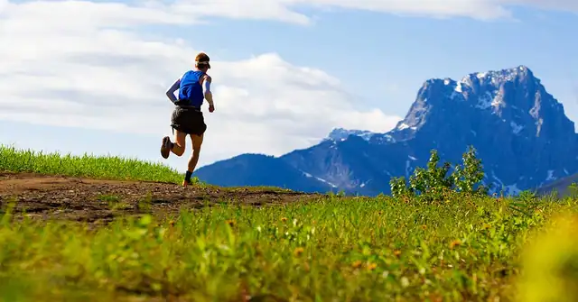 Outdoor Running|Outdoor Gait Analysis|A data dashboard displaying metrics for running performance