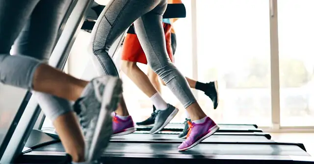 Treadmill Running|Coaching|Resistance Bands|Extended Push-Up Start|Falling Start Sequence|Explosive Medicine Ball Falling Start|TrueForm Runner Treadmill|Front-Side Running Mechanics|Technogym SkillMill Treadmill|TrueForm Runner Sprint Mechanics