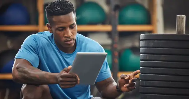 Athlete iPad VBT|Enode Sensor Squat Lift|Enode Sensor|A compact